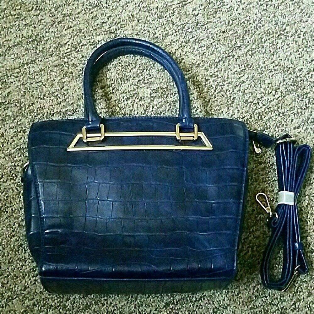 Medium  Nevy Blue Bag 🎒 💙 👌 😍